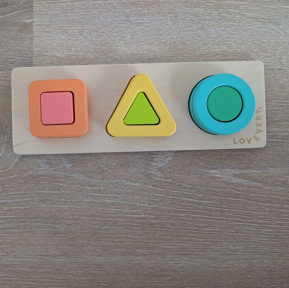 Lovevery Geo Shapes Puzzle - Picture 4 of 5